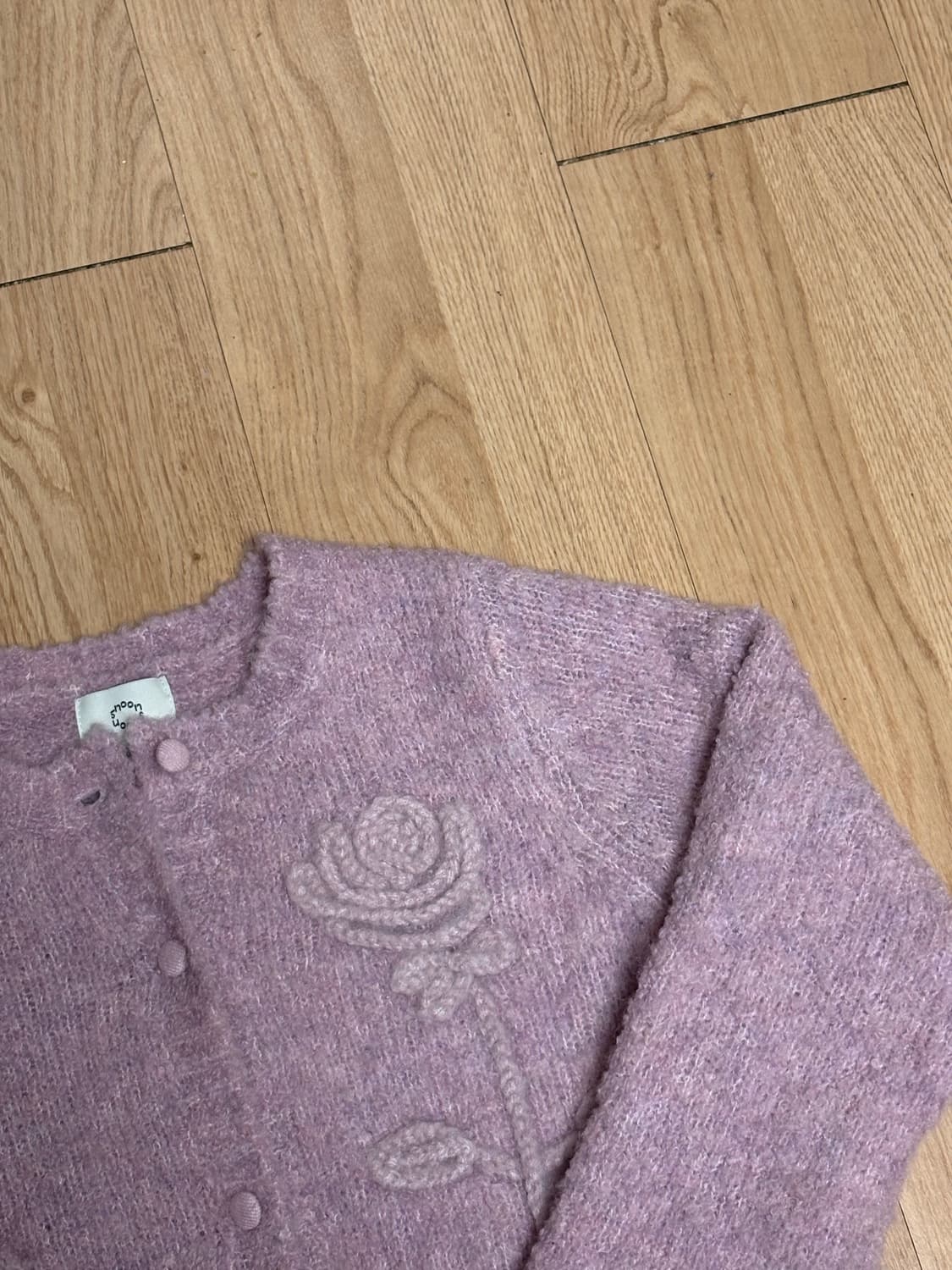 시눈 로즈 플라워 장원영 가디건 라일락 핑크 더바넷 타낫 아카이브제이투유 상품이미지4