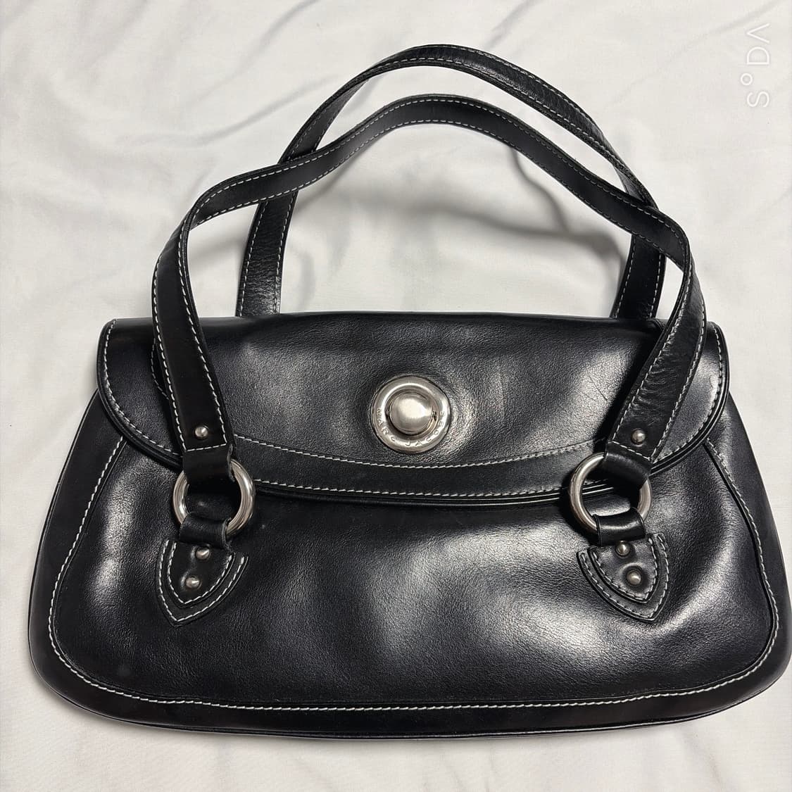 마크제이콥스 스티치 가죽 숄더백 블랙 상품이미지1