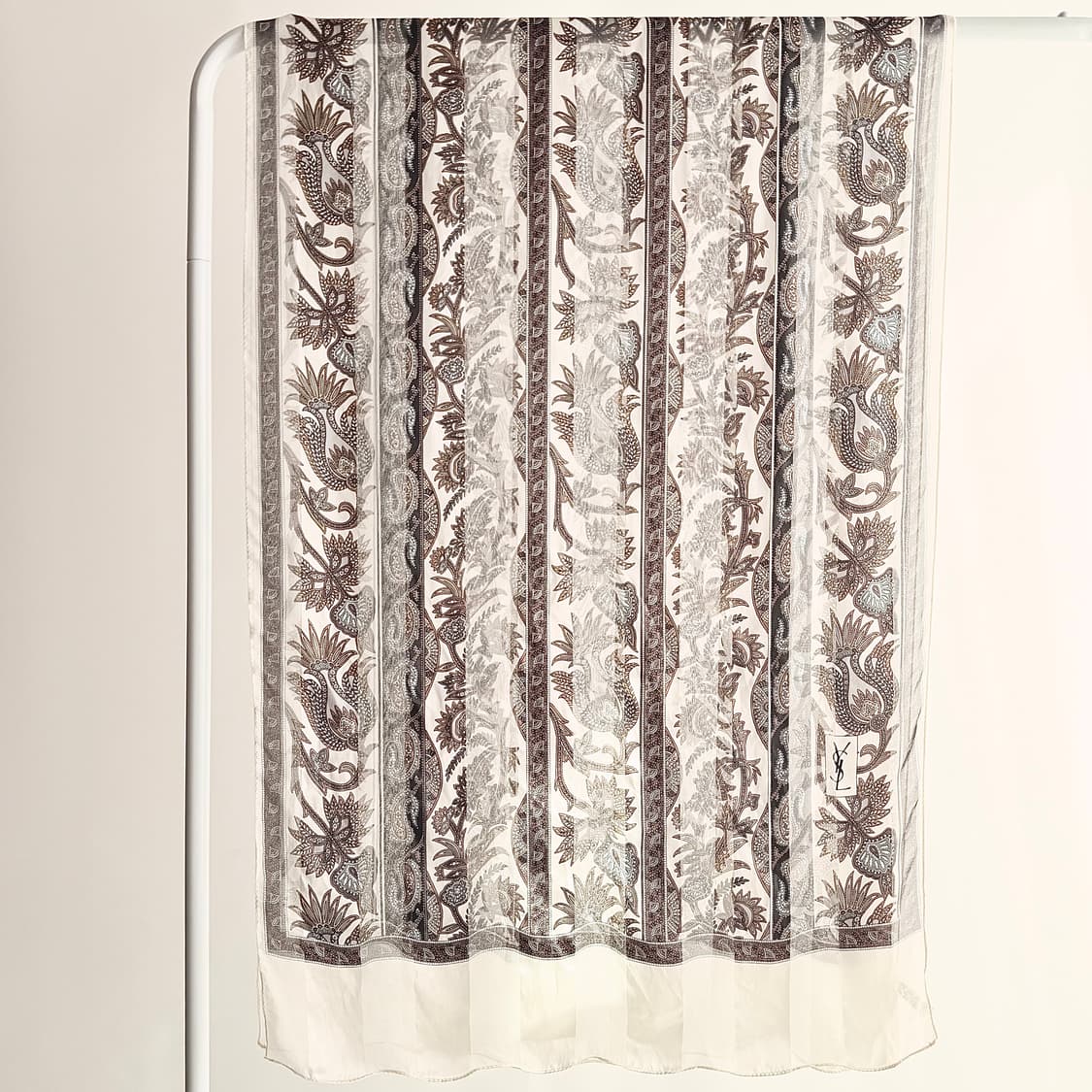 입생로랑 실크 100% 롱 스카프 (Size 57*170) 상품이미지3