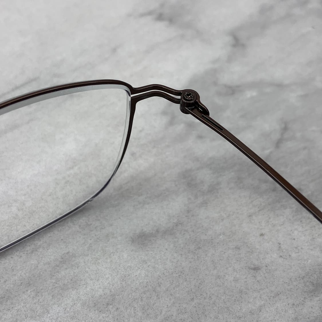C37 CA 유광 브론즈 스퀘어 역산각 메탈테 안경 상품이미지3
