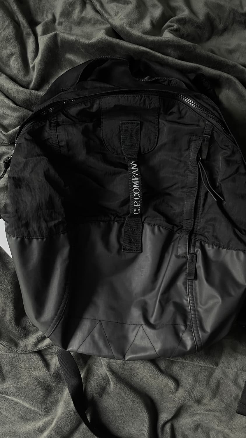 C.P. Company 나일론 라운디드 b 블랙 백팩 택포 새상품 상품이미지3