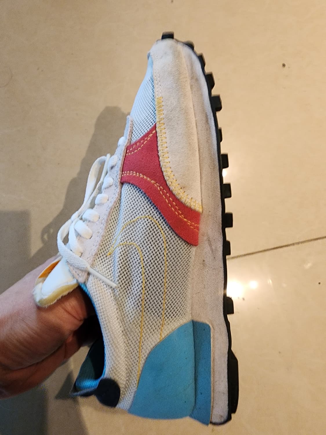 나이키 메쉬 소재 여성 런닝화 팜 245mm 사이즈 여자 운동화 NIKE 상품이미지5