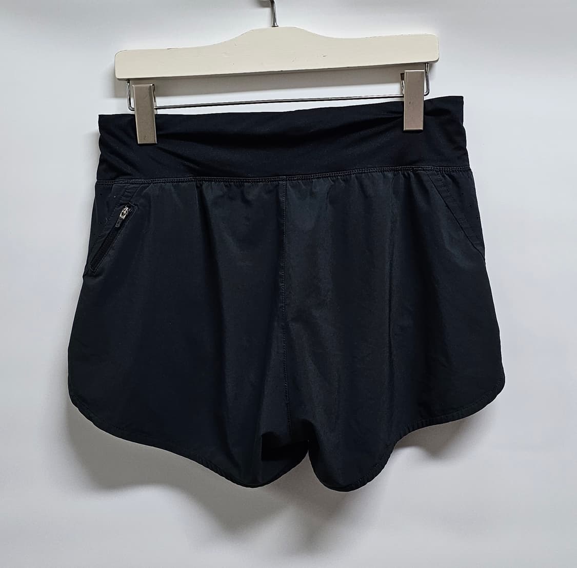 나이키 여성 드라이핏 러닝쇼츠 L 상품이미지2