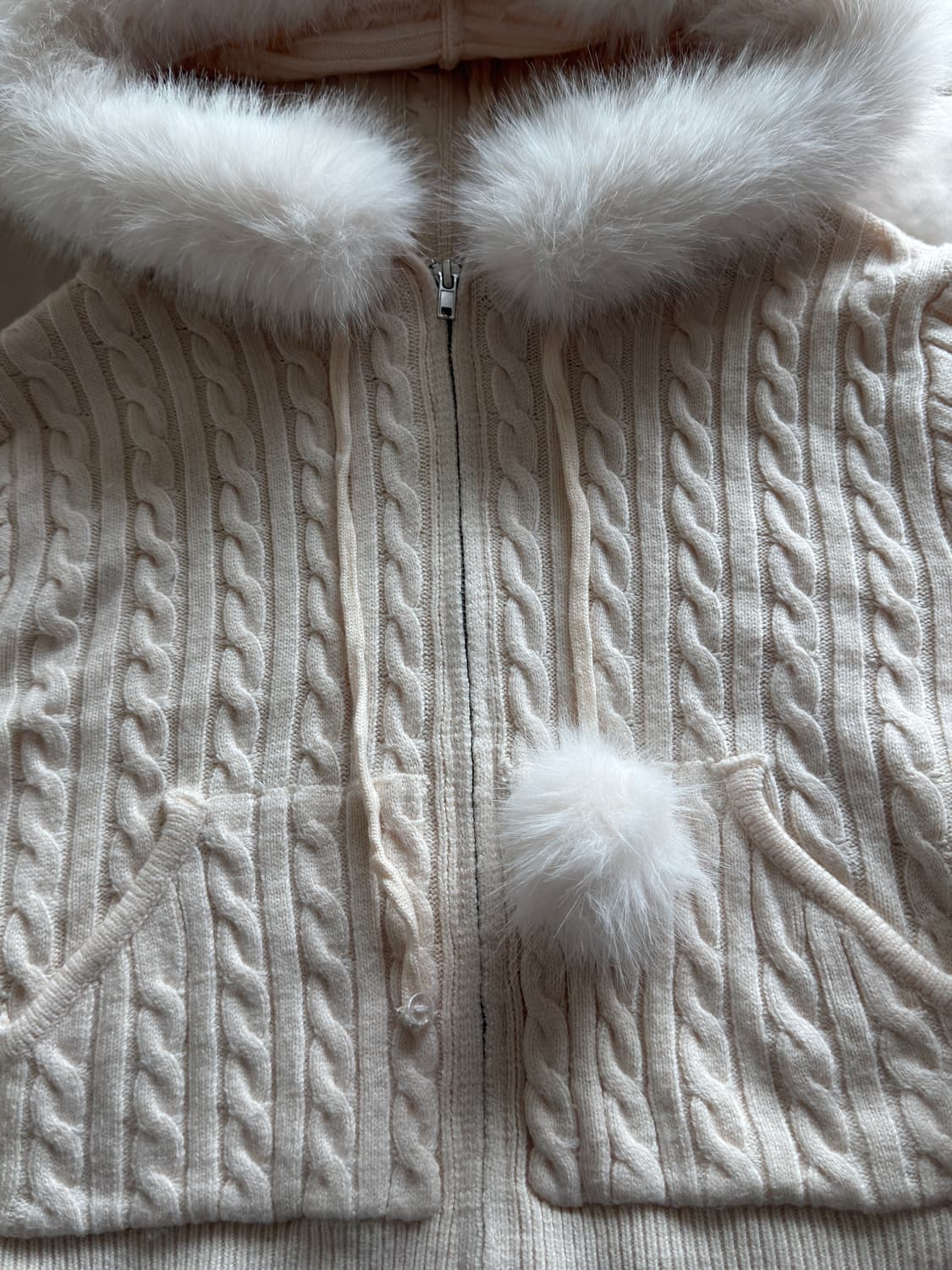 일본 INGNI 퍼 후드 꽈배기 니트 후드집업 아이보리 상품이미지4