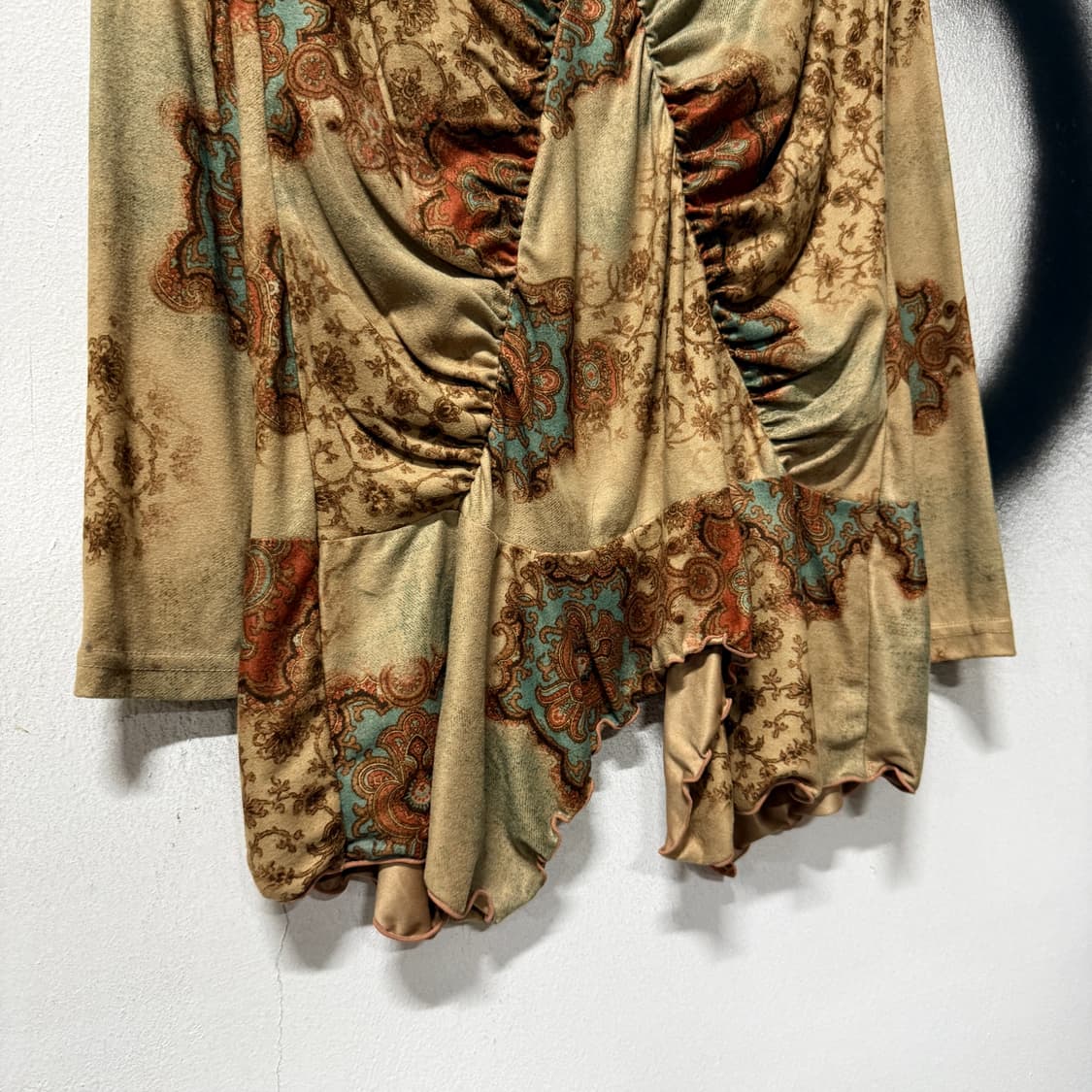 VTG 빈티지 페어리 브라운 언발 셔링 롱슬리브 블라우스 상품이미지4