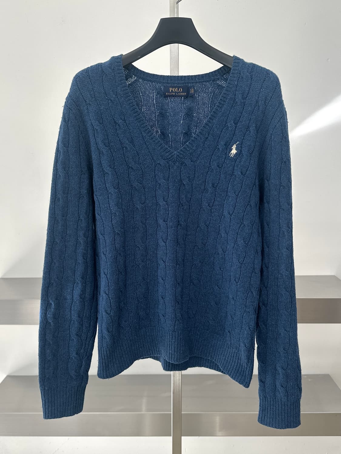 폴로 랄프로렌 뮤트블루 울 캐시미어 V넥 케이블 니트  상품이미지4