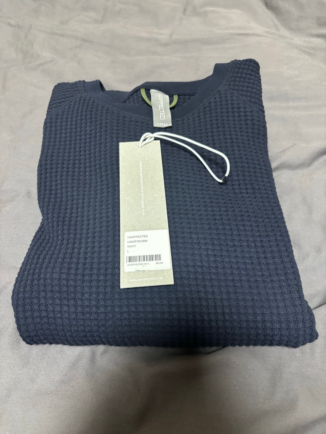 언어펙티드 22fw 엠브로이더리 롱슬리브 네이비 상품이미지1