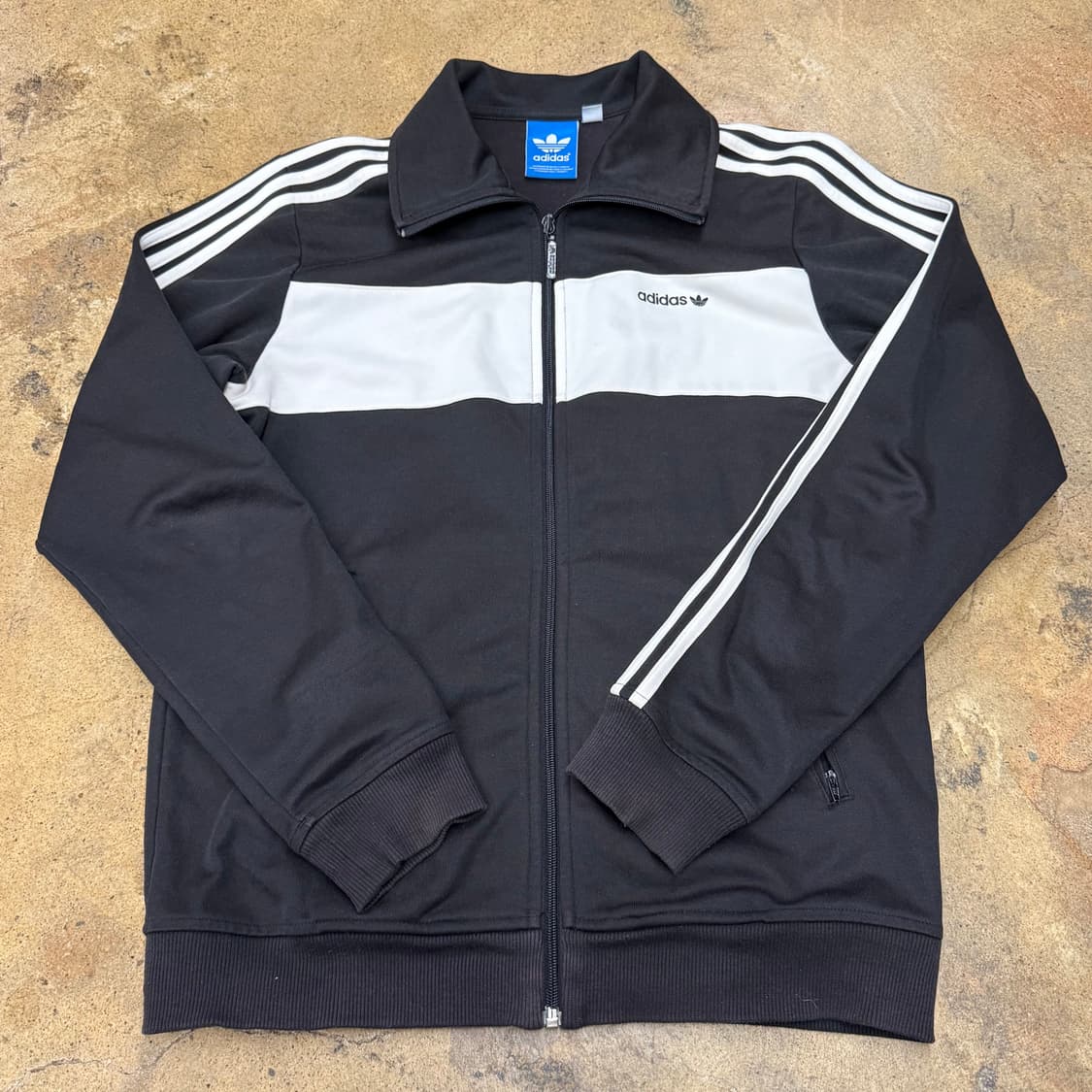 아디다스 검흰 져지 트랙탑 110 상품이미지2