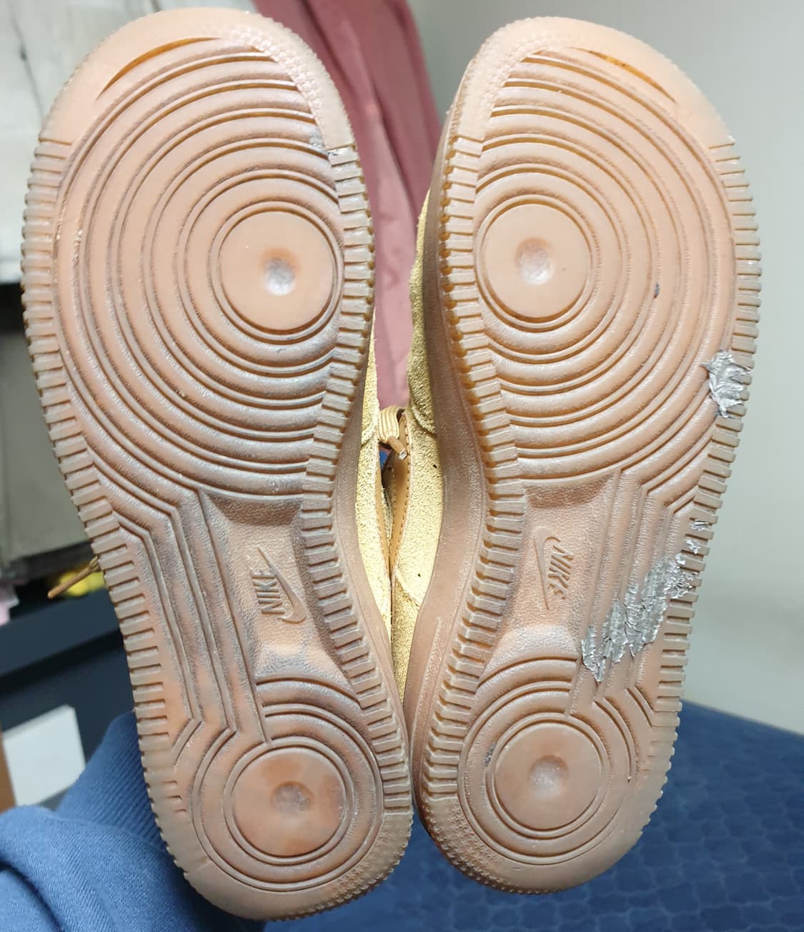 나이키 에어포스1 로우 LV8 3위트 된장 (250) 상품이미지5