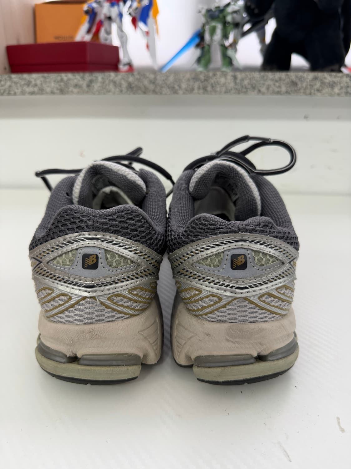 정품) 뉴발란스 860 V2 운동화 265 상품이미지5