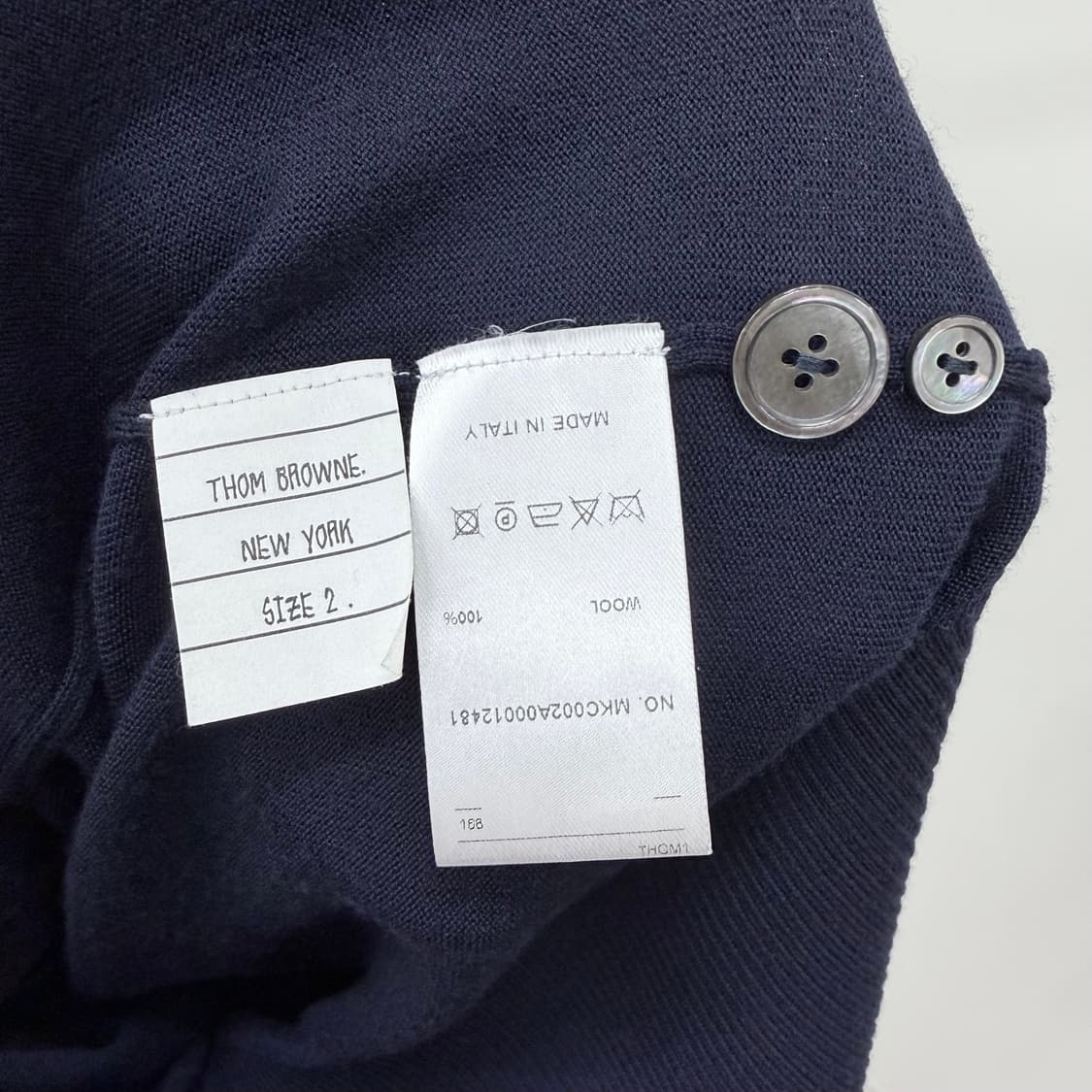 [S+급/2] 톰브라운 사선완장 메리노 울 가디건 네이비 상품이미지7
