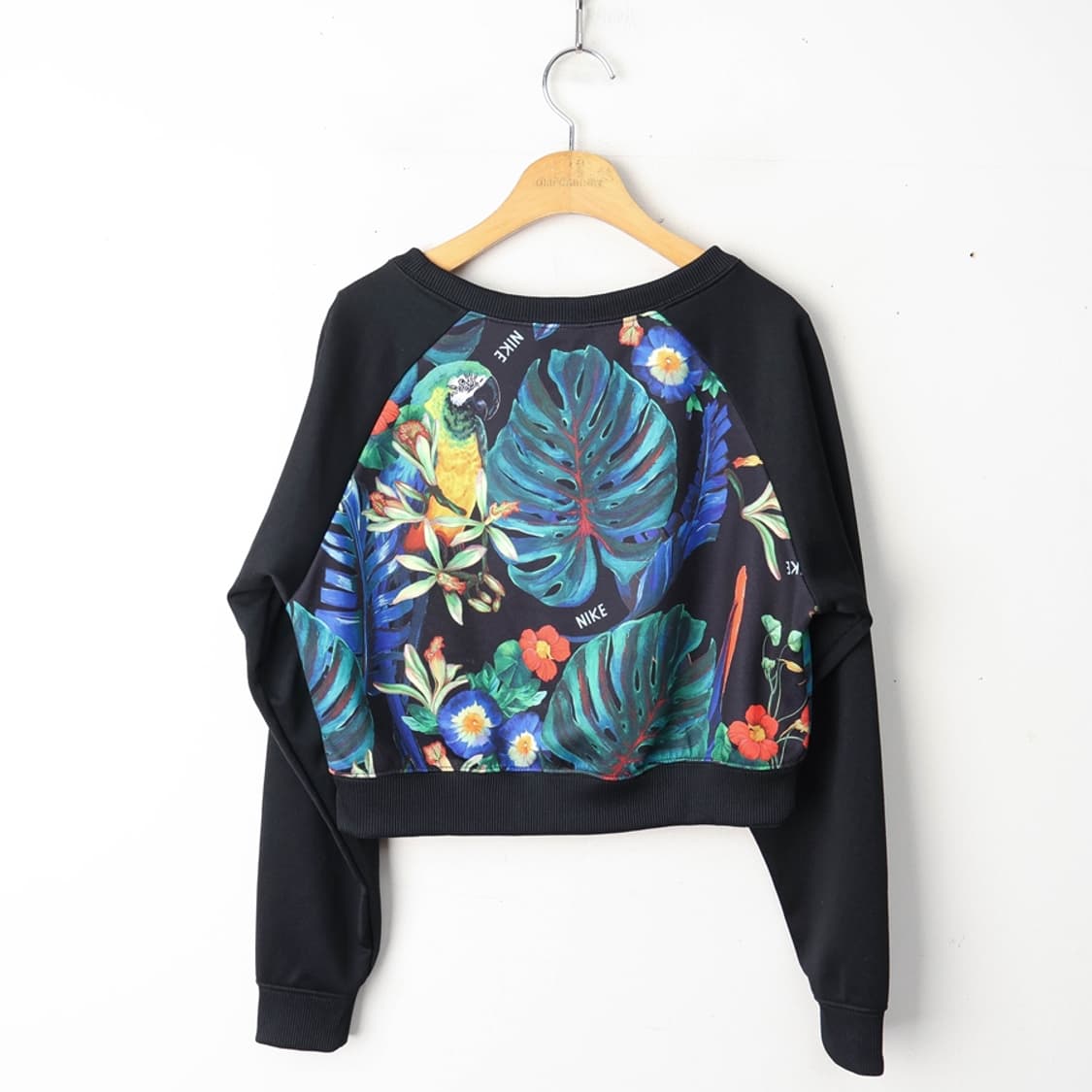 55/나이키 프린트 크루넥 크롭 탑  상품이미지2