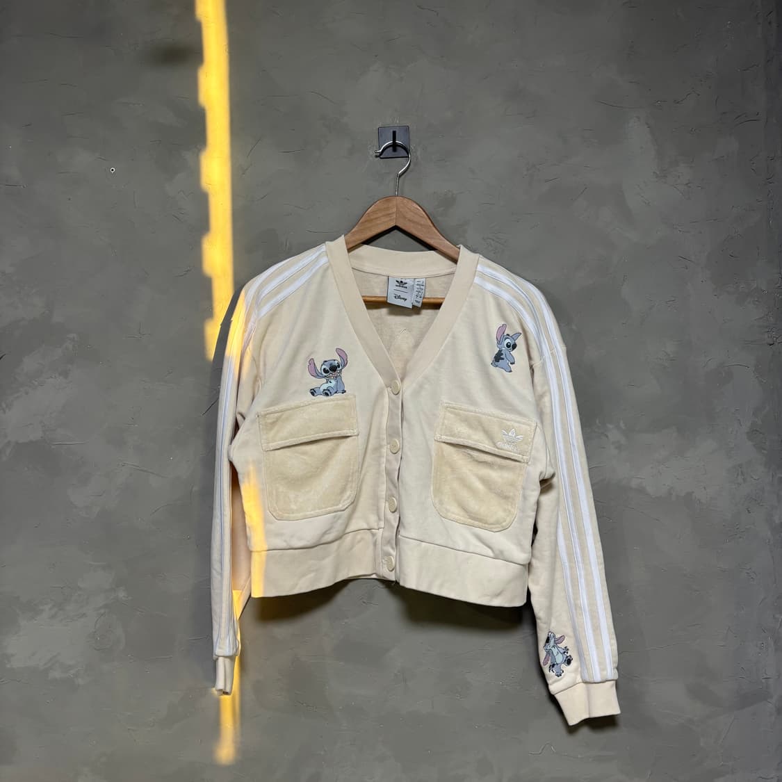 디다스 디즈니 빅로고 져지 트랙탑 가디건 베이지 상품이미지1