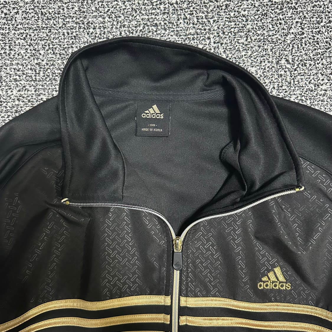 (105) 아디다스 블랙/화이트 금장 골드 트랙탑 져지 상품이미지2