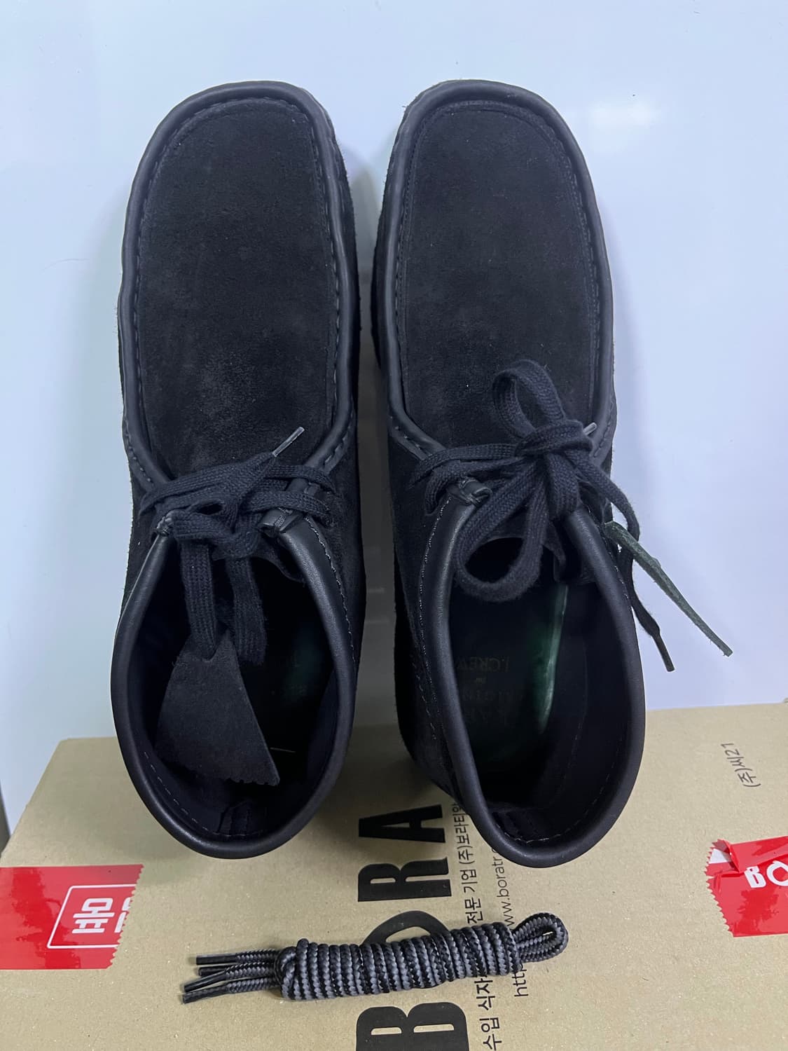 클락스 왈라비 블랙 스웨이드 280 상품이미지2