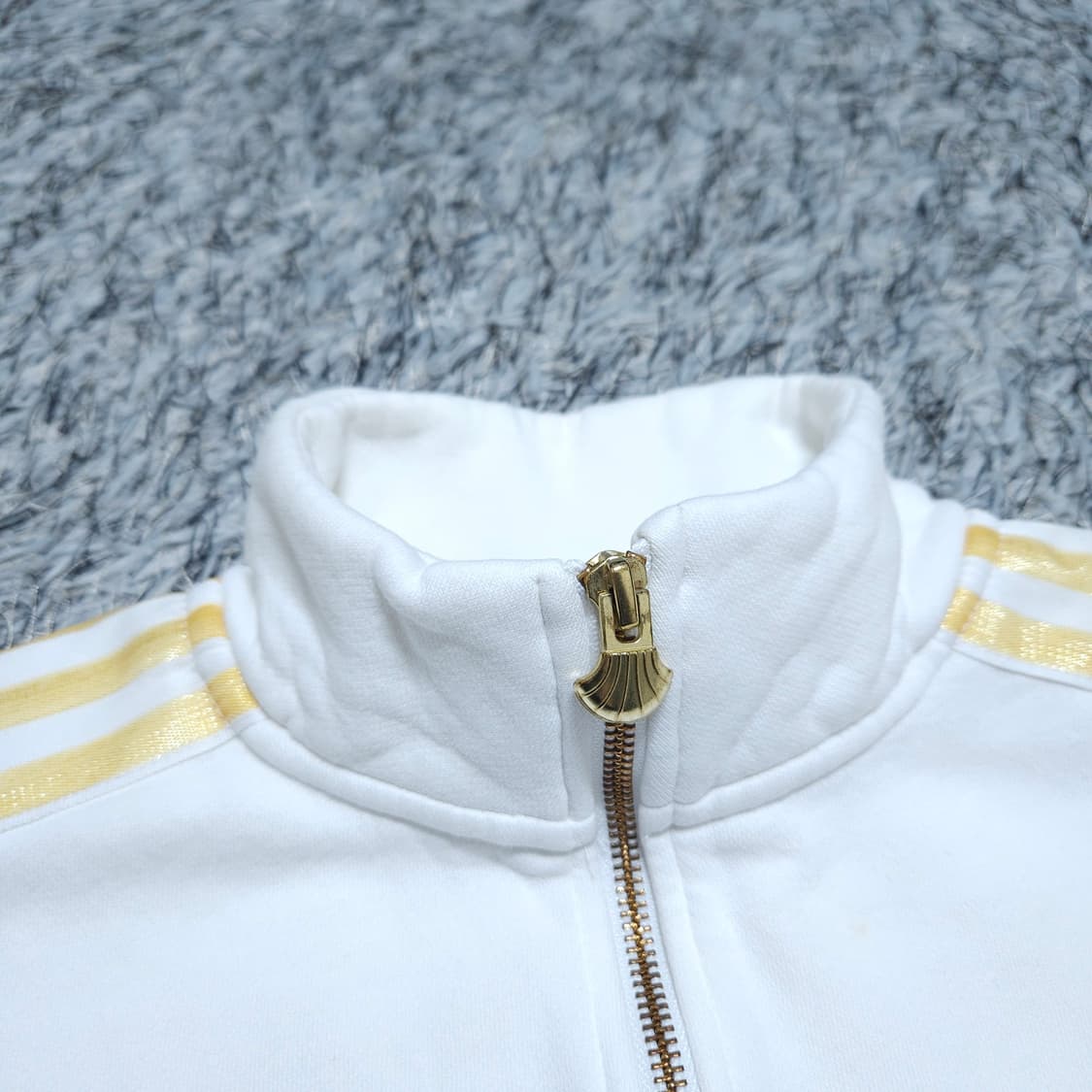 아디다스) M 공용 쿼터집 기모 하프집업맨투맨 / 왕눈이샵 상품이미지8