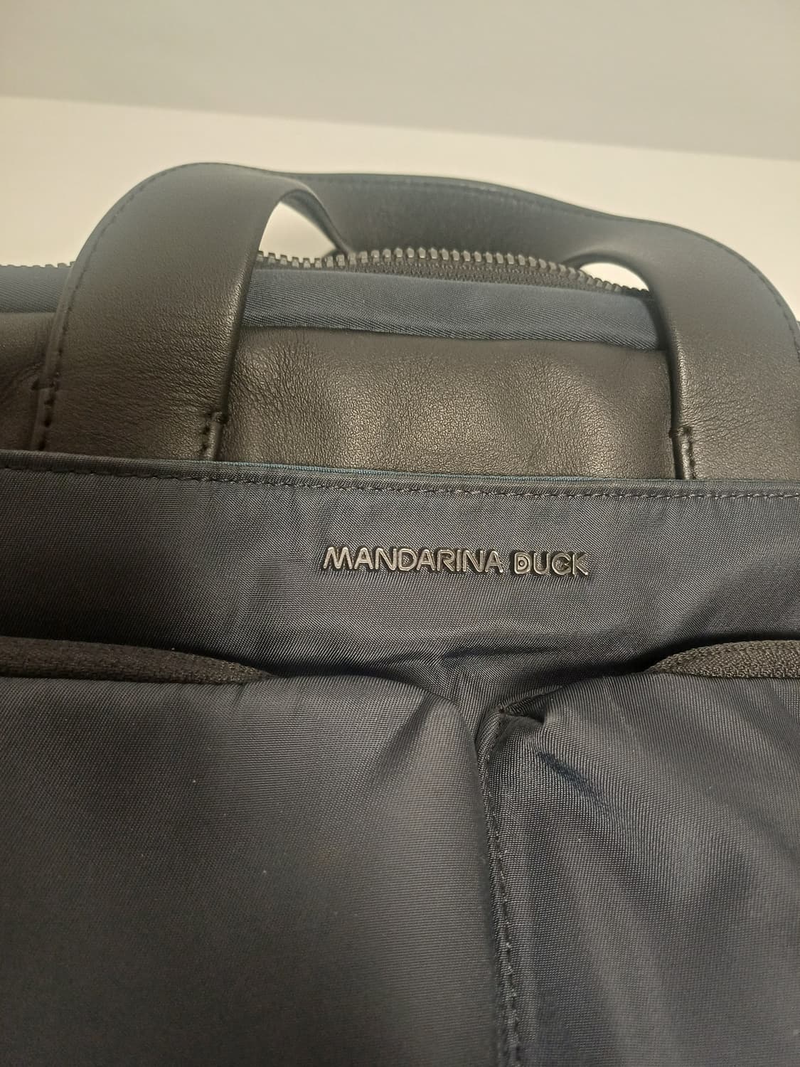 만다리나 덕 투포켓 브리프케이스 상품이미지8