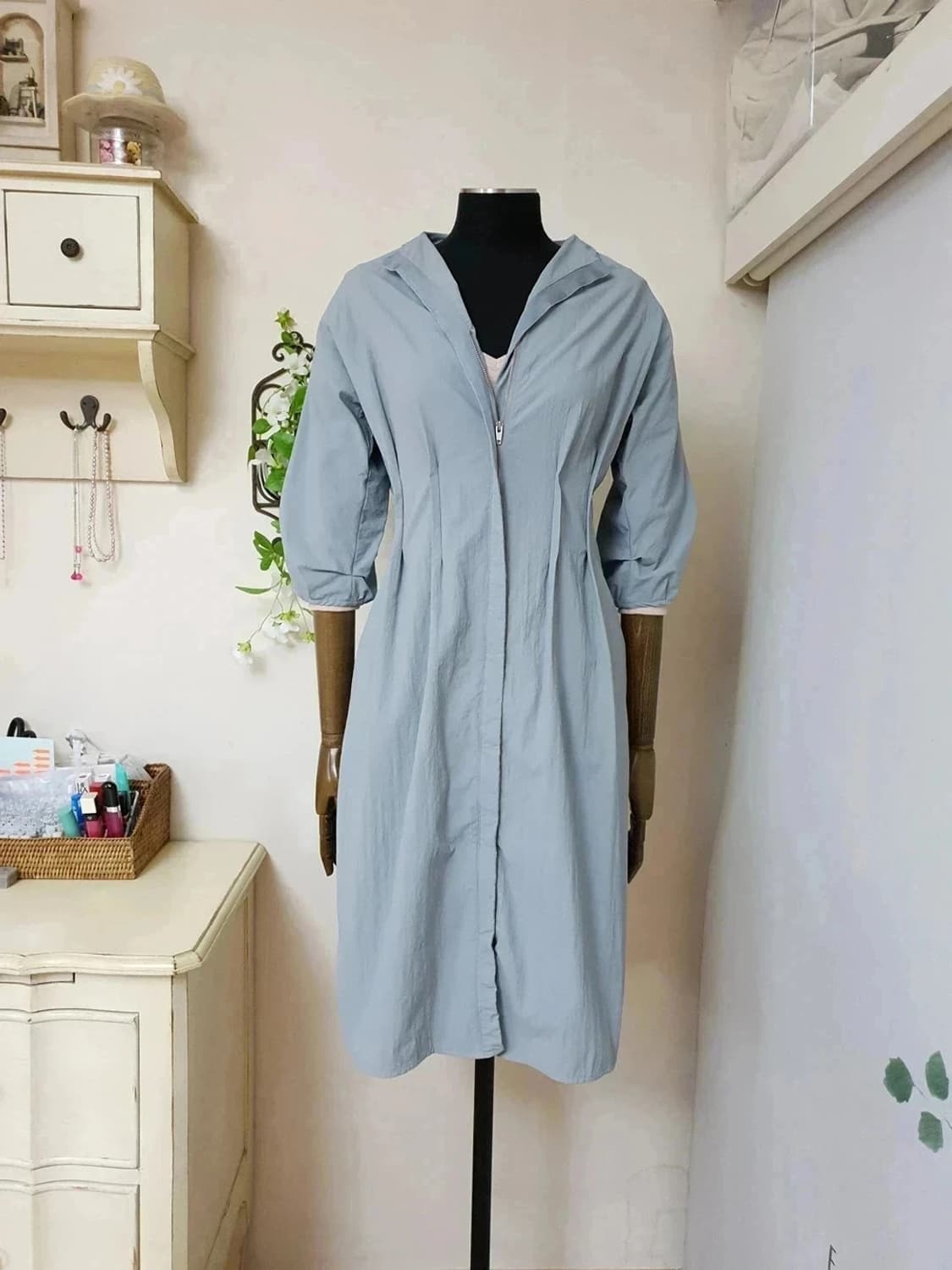 지고트 바스락원단 입체소매 턱디테일 벨티드 집업 트렌치 상품이미지4