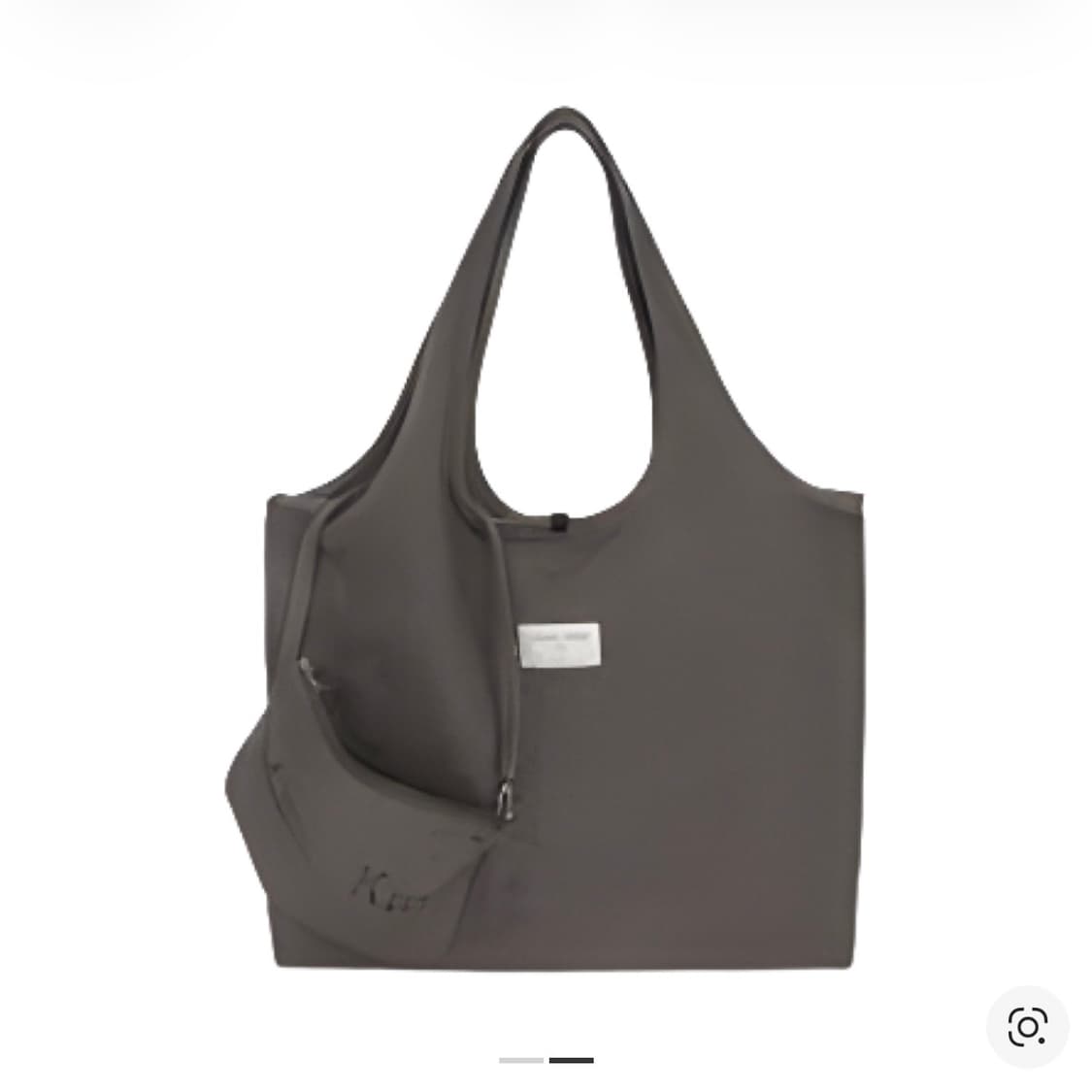 마뗑킴 크랙 로고 에코백 차콜 가방 상품이미지2