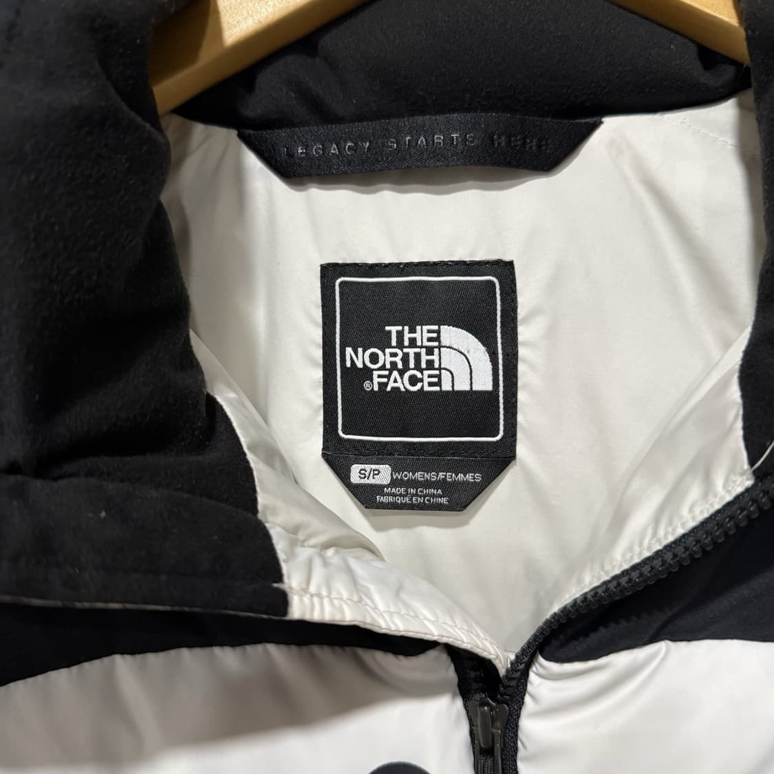 18FW 노스페이스 평창 스페셜 에디션 구스다운 패딩 화이트 상품이미지7