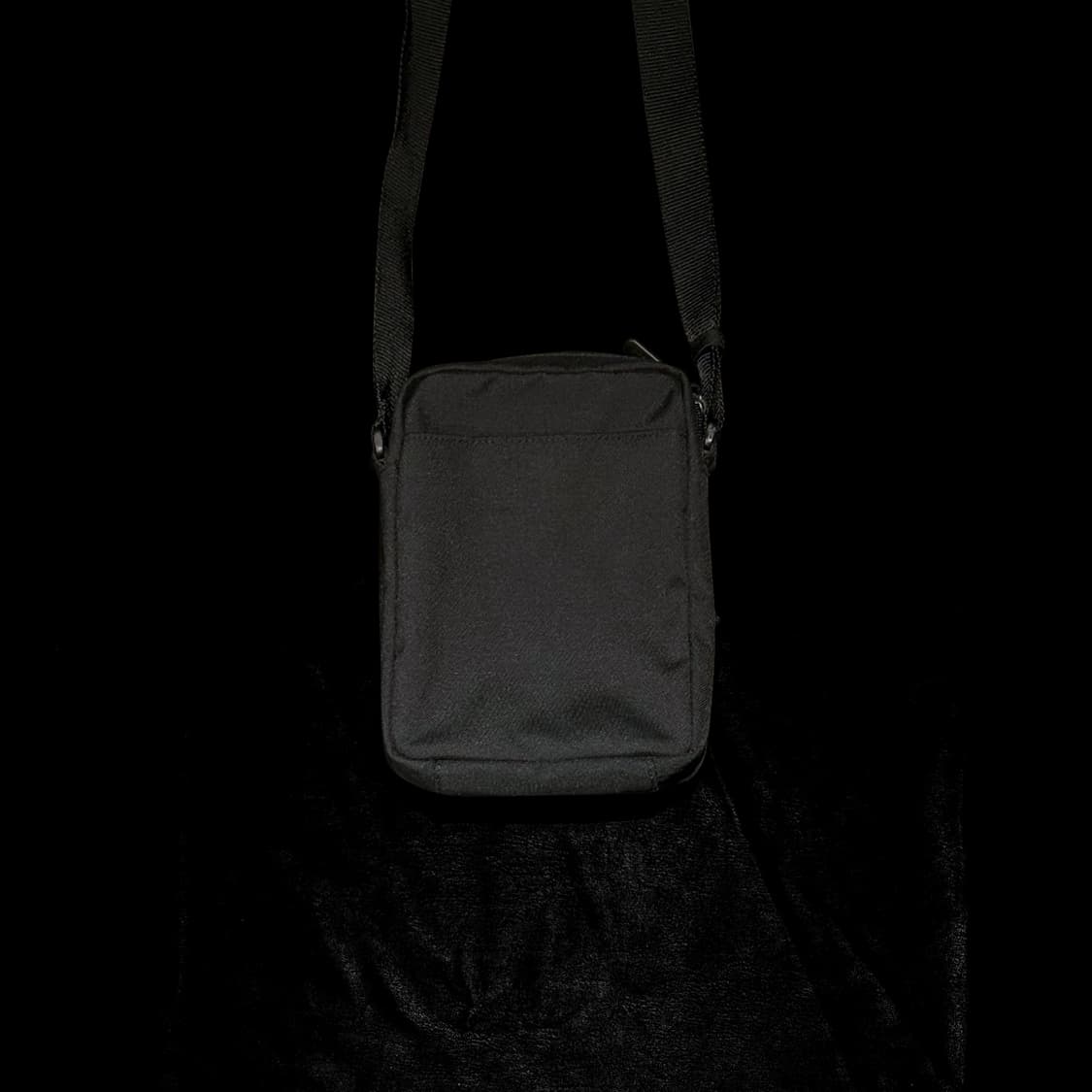 발렌시아가 로고 크로스 미니백 블랙 상품이미지2