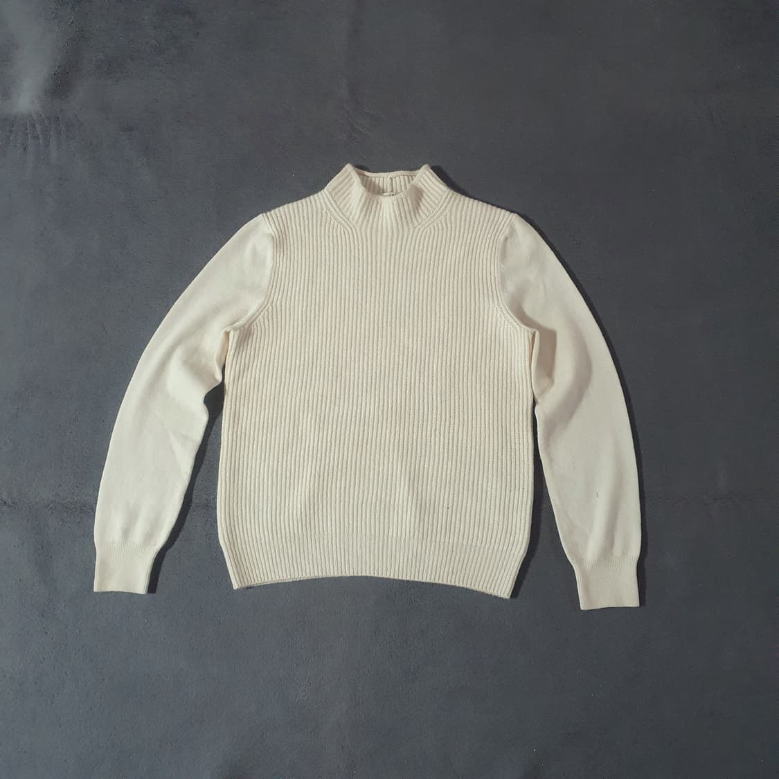 한섬 더캐시미어 반목 터틀넥 니트 90 아이보리 상품이미지1