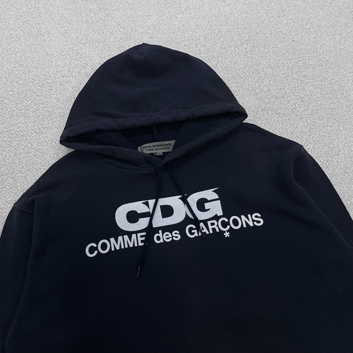 CDG 꼼데가르송 로고 플레이 후드티 네이비 상품이미지2