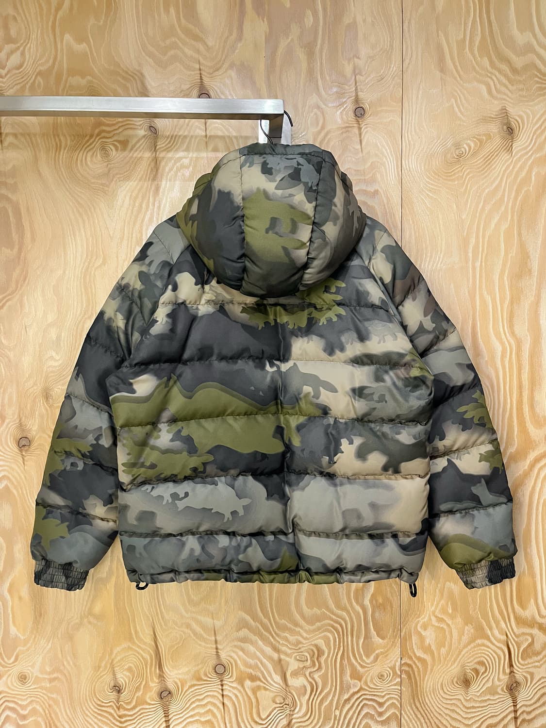 메종키츠네 20a/w 벨벳 폭스 헤드 카모 다운 상품이미지4