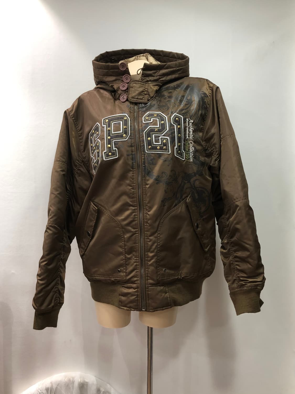 SP21 logo brown padding 상품이미지2