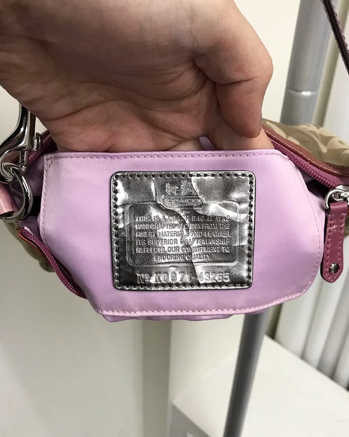 코치 미니 숄더백 상품이미지7