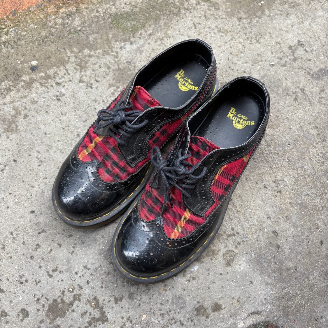 Dr. Martens 닥터마틴 윙팁 로퍼 (250) 상품이미지2