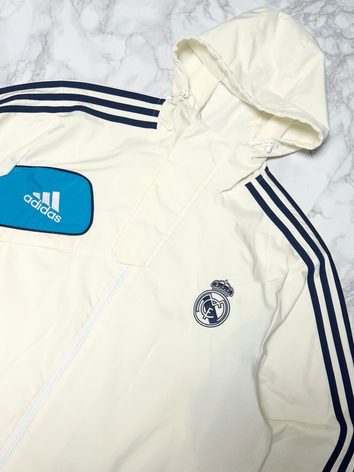 아디다스 레알 마드리드 12-13 바람막이 후드 자켓 상품이미지3