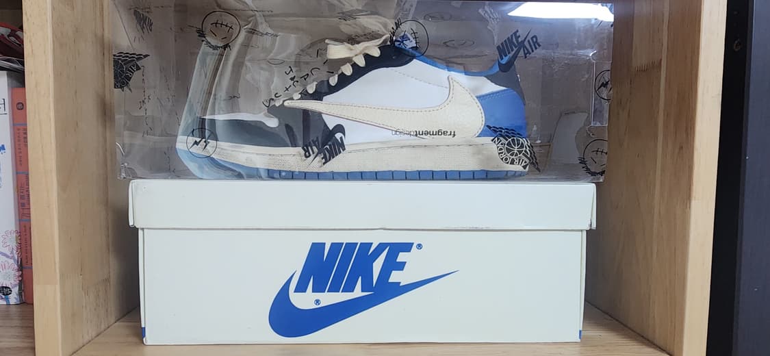 트레비스 스캇 나이키 조던 프라그먼트 로우 판매 상품이미지5