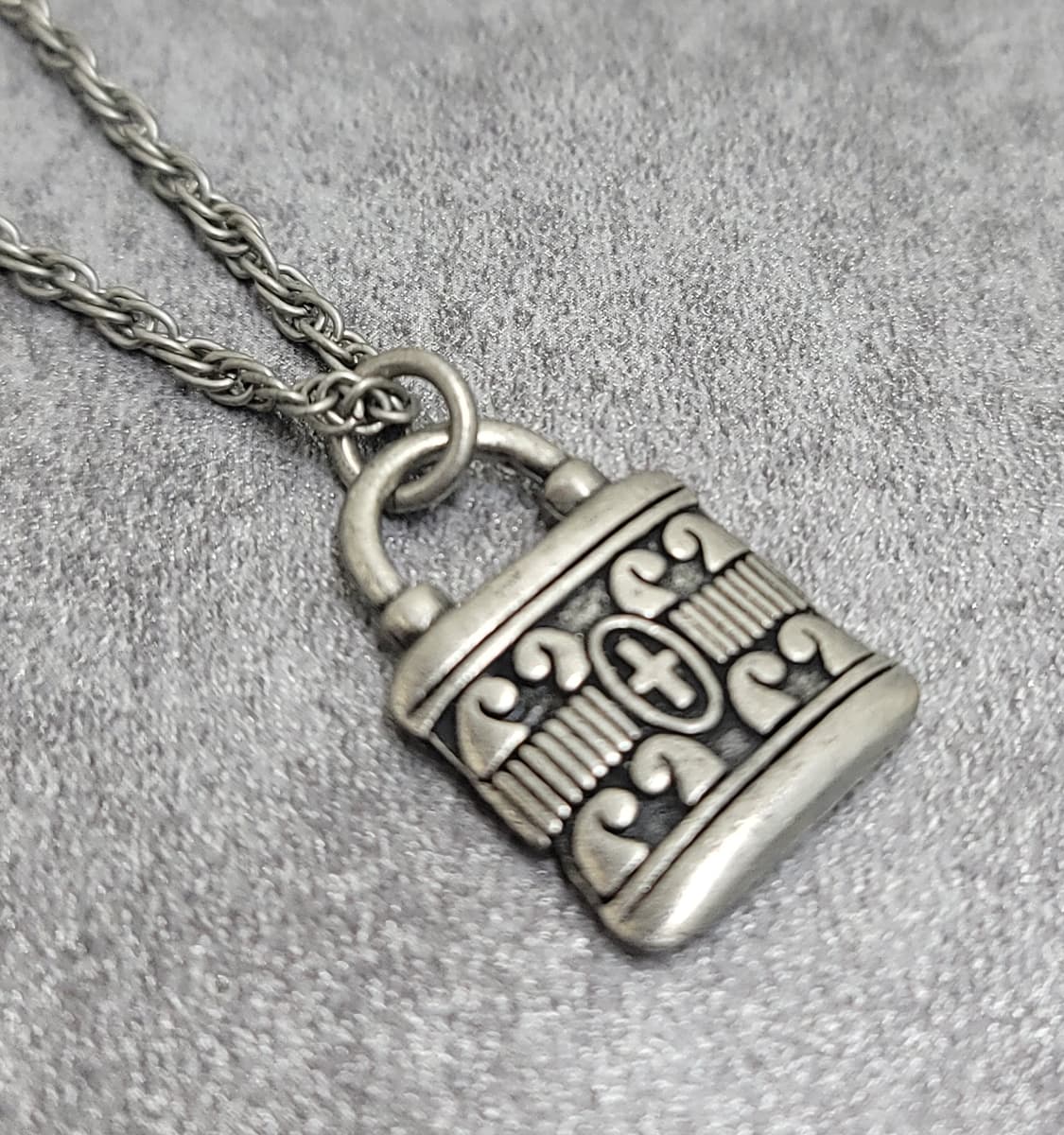 cross lock necklace 상품이미지2