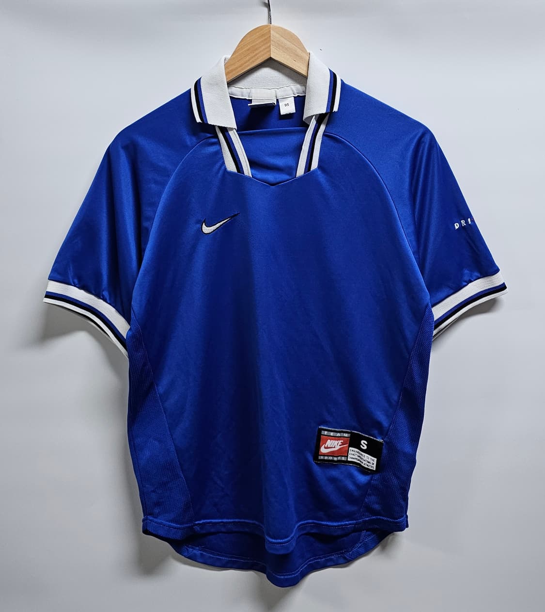 나이키 올드스쿨 축구져지 95 상품이미지1