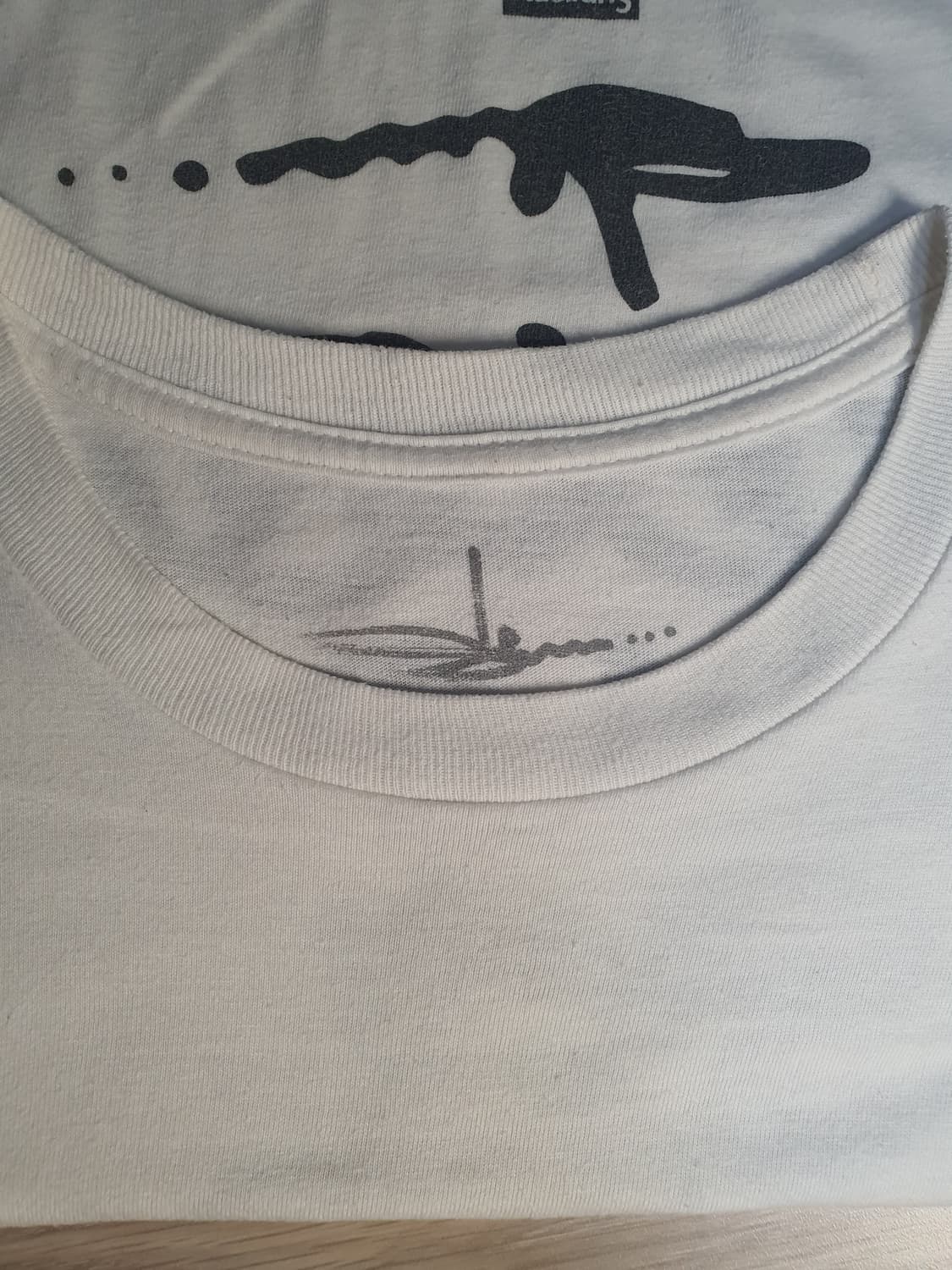 Slawn this isn't real supreme 티셔츠 상품이미지5