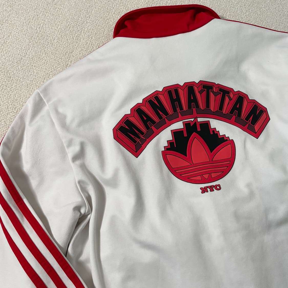 아디다스 아디컬러 한정판 맨해튼 빨흰 트랙탑 져지 상품이미지6