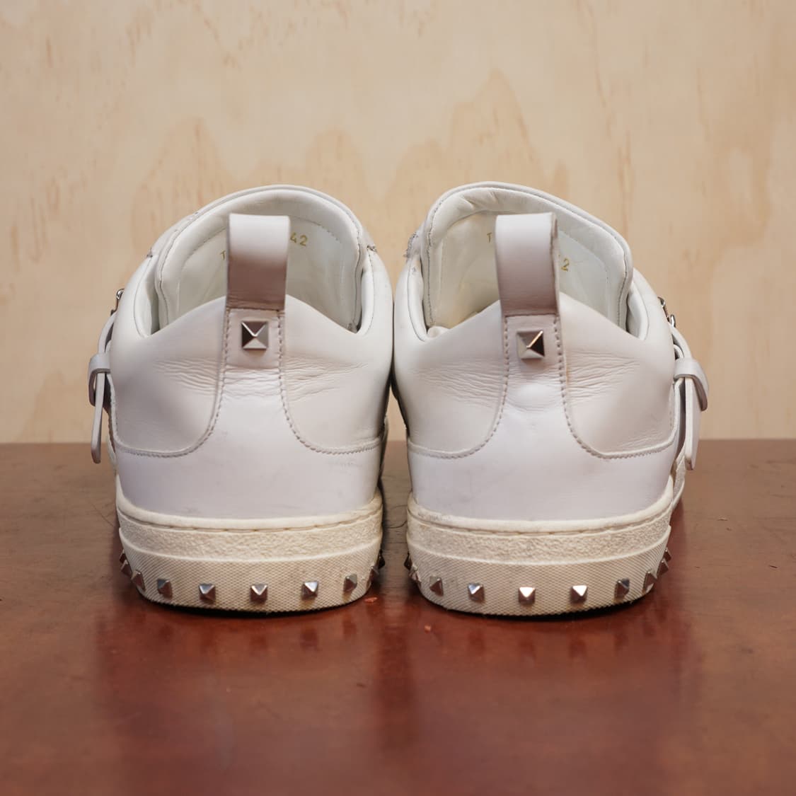 발렌티노 브이펑크 레더 스니커즈 상품이미지6