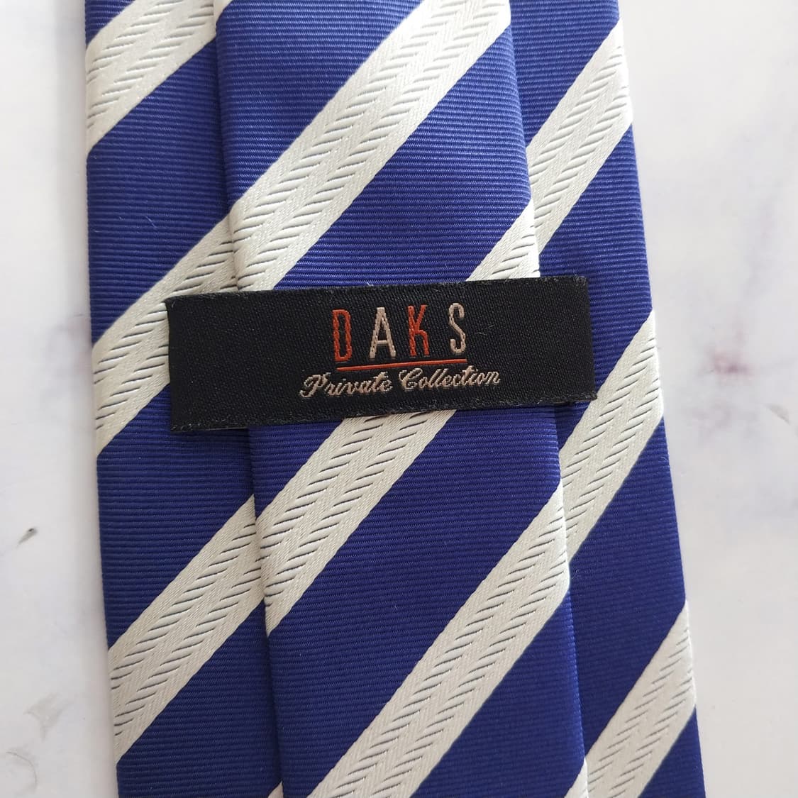 닥스 실크 스트라이프 넥타이 8.3cm A+등급 K2084
 상품이미지8