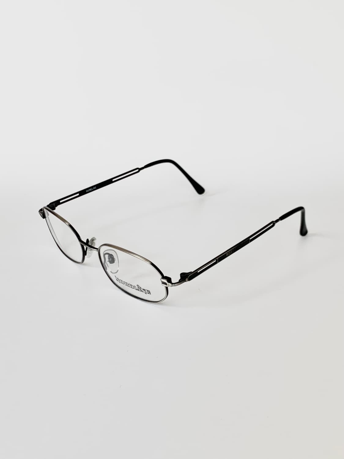[픽키-582] 실버 건메탈 오벌 안경테 경량 남녀공용 클래식 프레임 상품이미지2