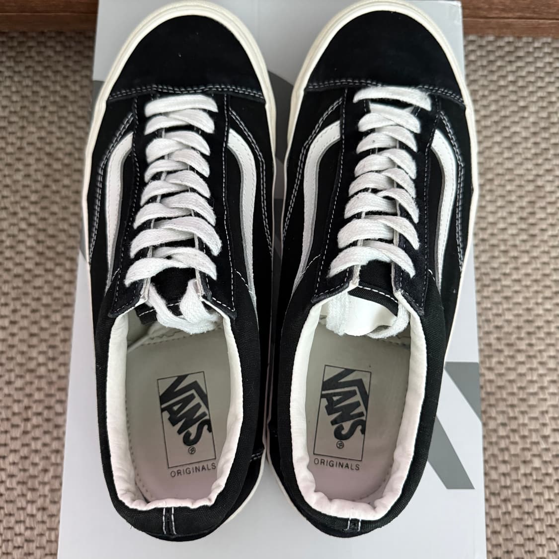 반스 볼트 OG 올드스쿨 LX 블랙 화이트 275 스니커즈 운동화 상품이미지3