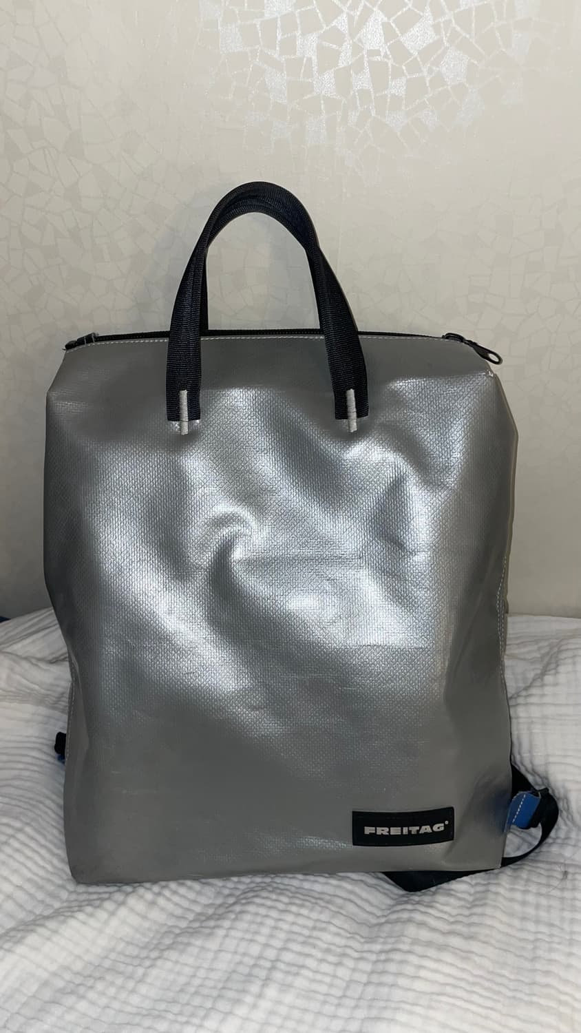 프라이탁 pete 올실버 상품이미지2