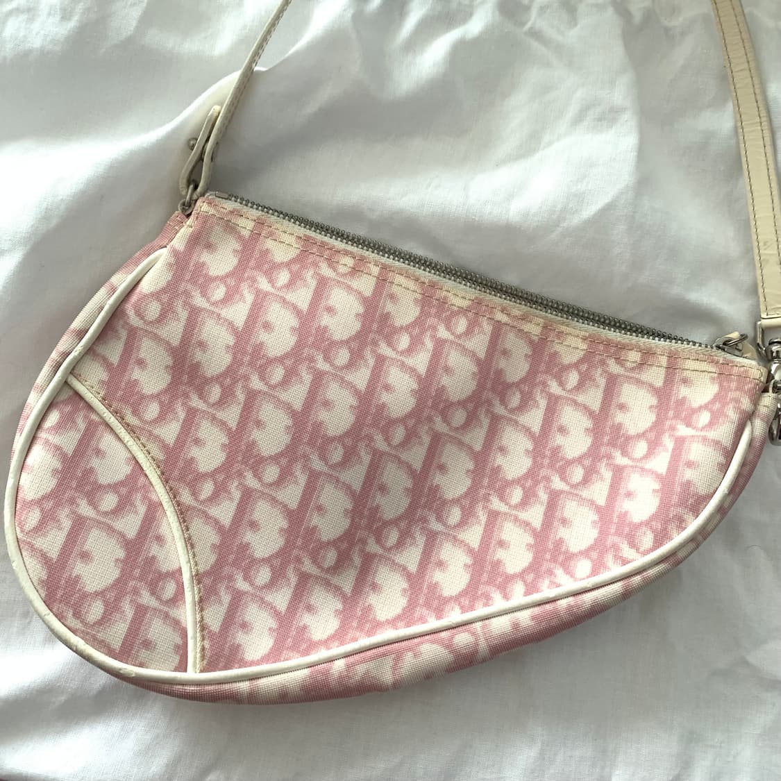 디올 오블리크 핑크 새들백 상품이미지1