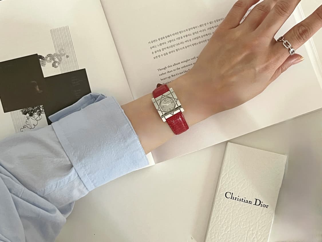 Dior 레이디 디올 까나쥬 패턴 베젤 시계 상품이미지9