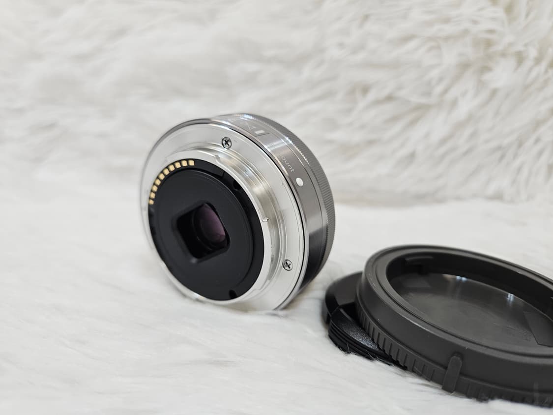 [민트] 소니 SEL16F28 미러리스 단렌즈 판매 상품이미지9