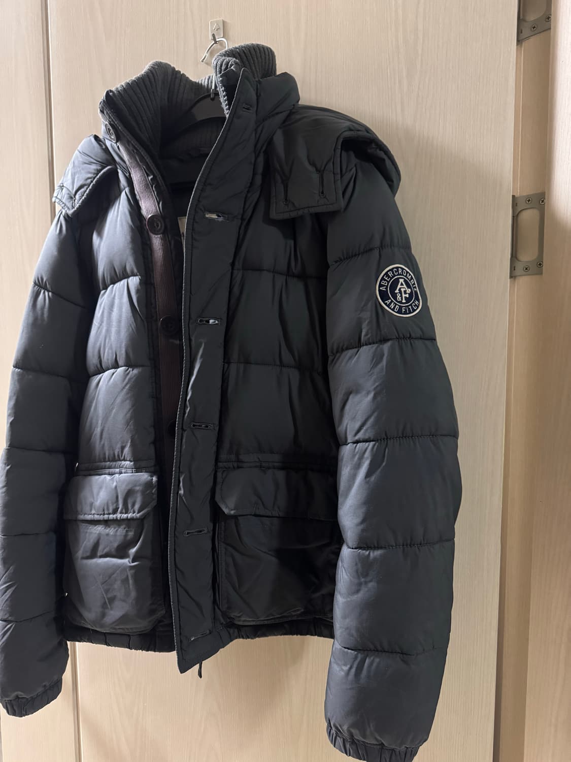 아베크롬비 네이비 숏 패딩 (S) 실 사이즈 95 상품이미지1