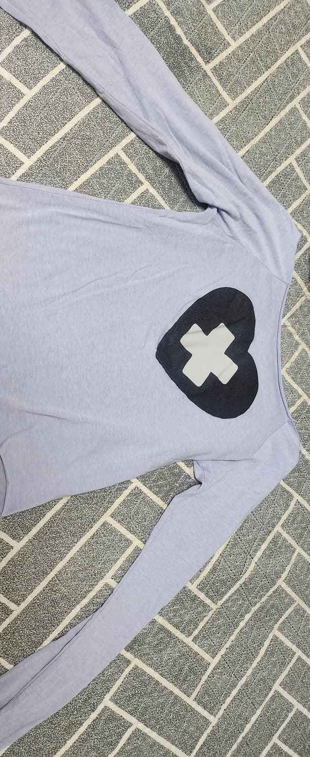 샵페어리 티셔츠 크로스 하트 컷오프 티 그레이 상품이미지2