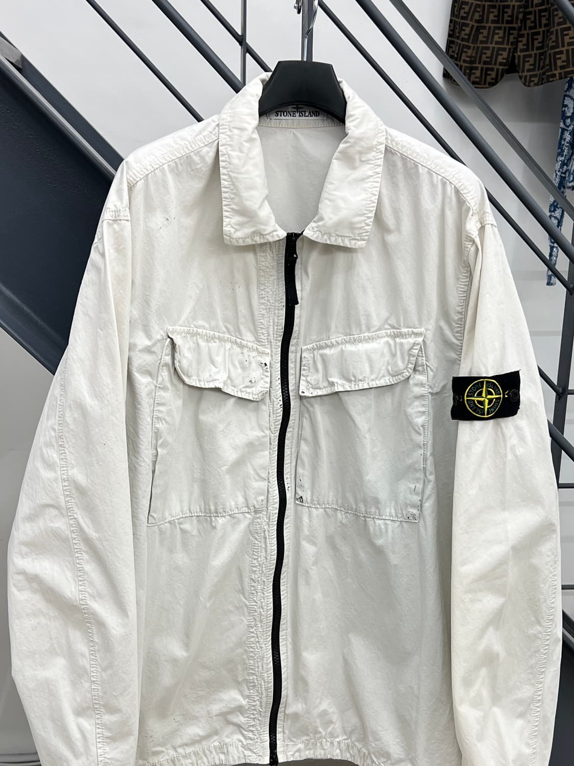 스톤아일랜드 22FW 와펜 올드 이펙트 오버셔츠 상품이미지2