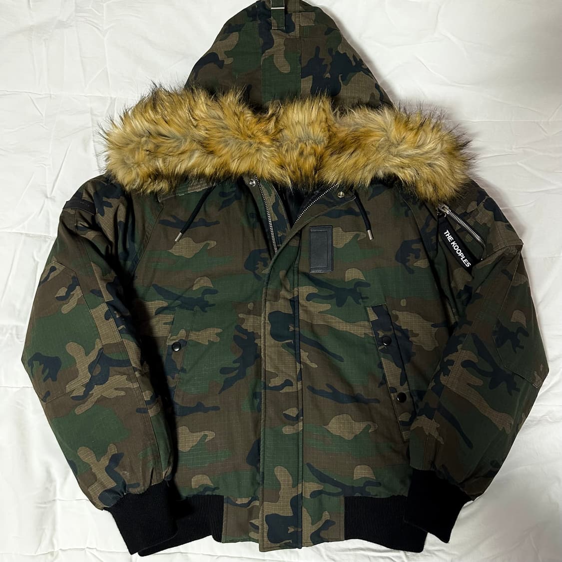 더쿠플스 카모 울프죠 패딩 퍼 후드  상품이미지1