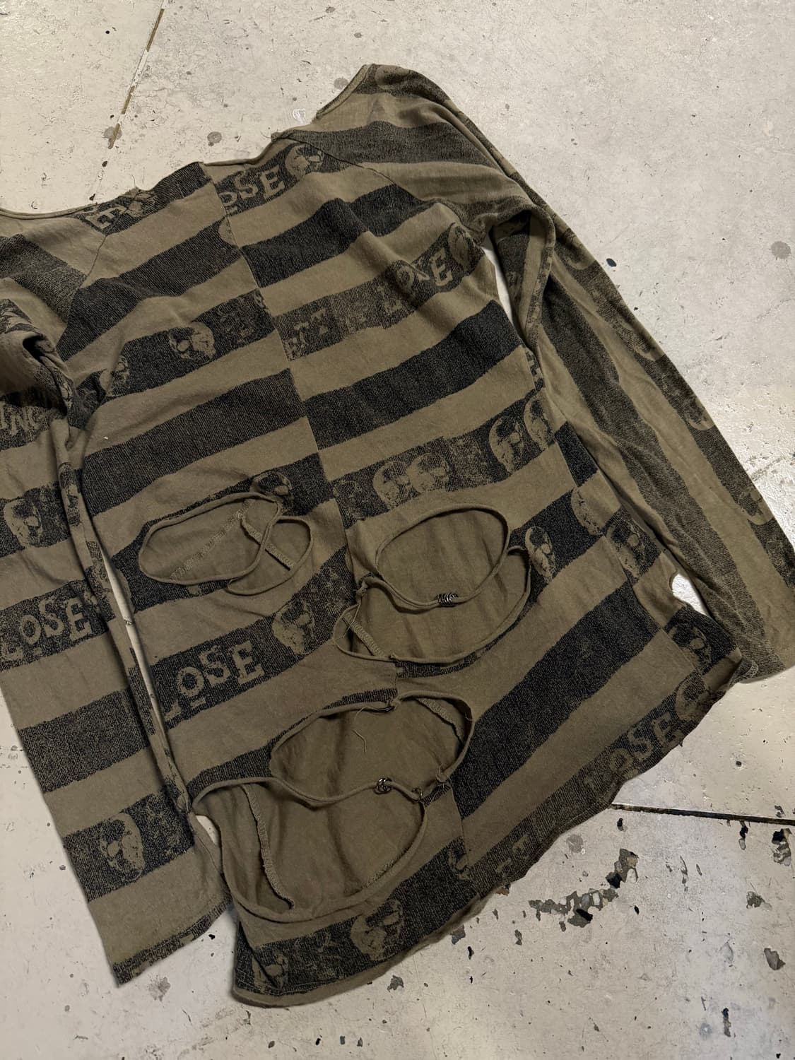 Heaven and Earth cutting long sleeve 상품이미지9